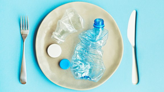 Particules de plastique dans notre organisme : quels effets sur notre santé ? image