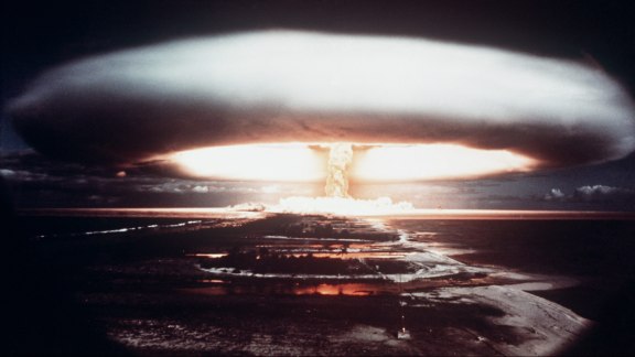 Opération de propagande de l'État sur les essais nucléaires en Polynésie image