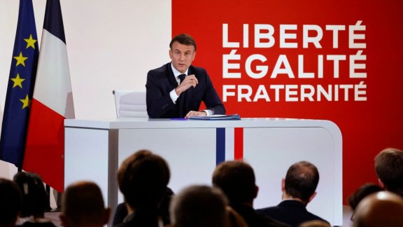 Pas d’augmentation d’impôts en France ? La justice fiscale selon Emmanuel Macron image