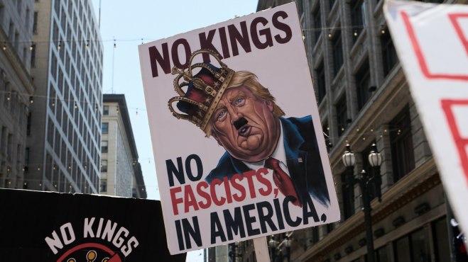 Quel fascisme ? Comprendre le néofascisme à l’ère des milliardaires-rois image