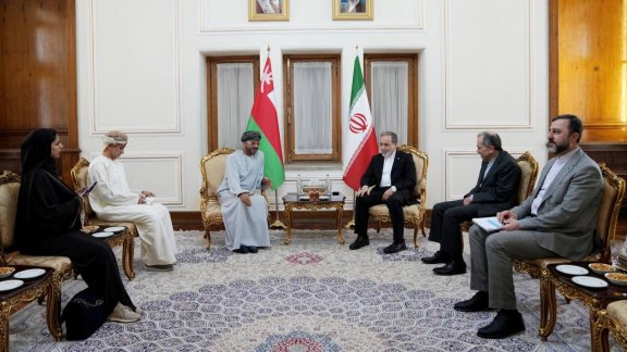 Pourquoi Trump menace de bombarder Oman, et pourquoi le sultanat ne cède pas image